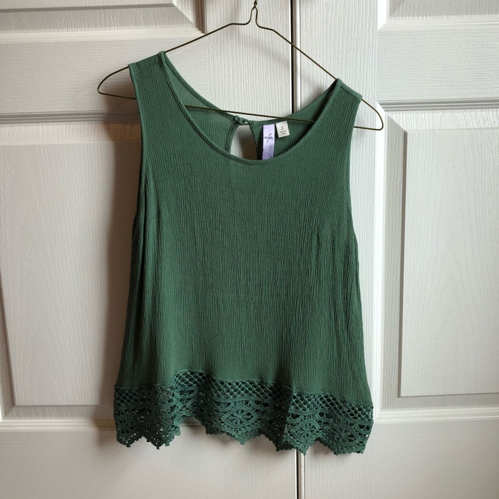 Francesca’s green tank
